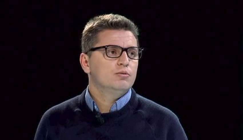 Trump i vendosi dje tarifë 10%, Kosova ia kishte vënë me herët SHBA’së, Zogaj: Kqyre ti, Kosova tarifë Amerikës