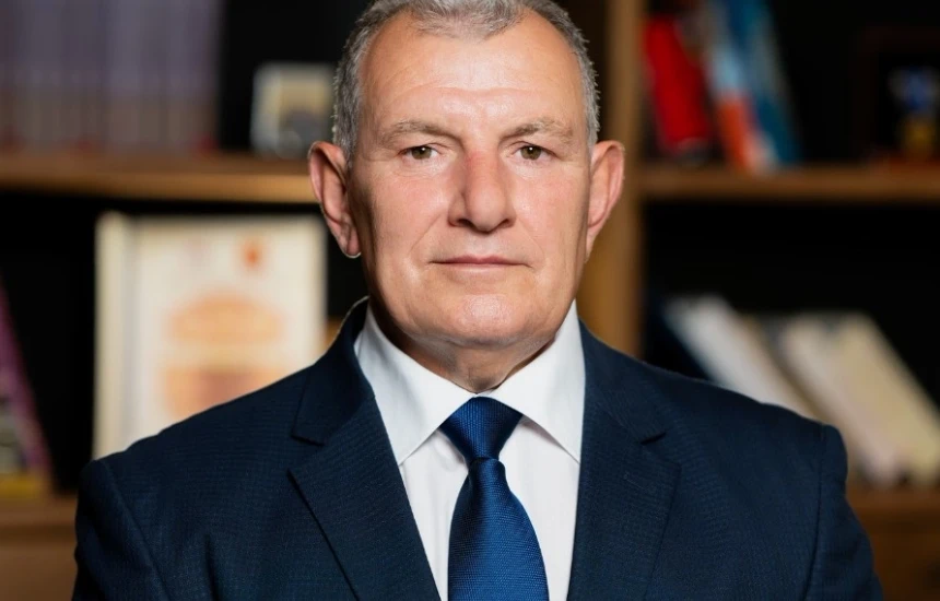 Buja: U formu opinioni se jam i vetmi që mund ta sfidojë kryetarin Ahmeti dhe ta ndryshojë pushtetin në Lipjan