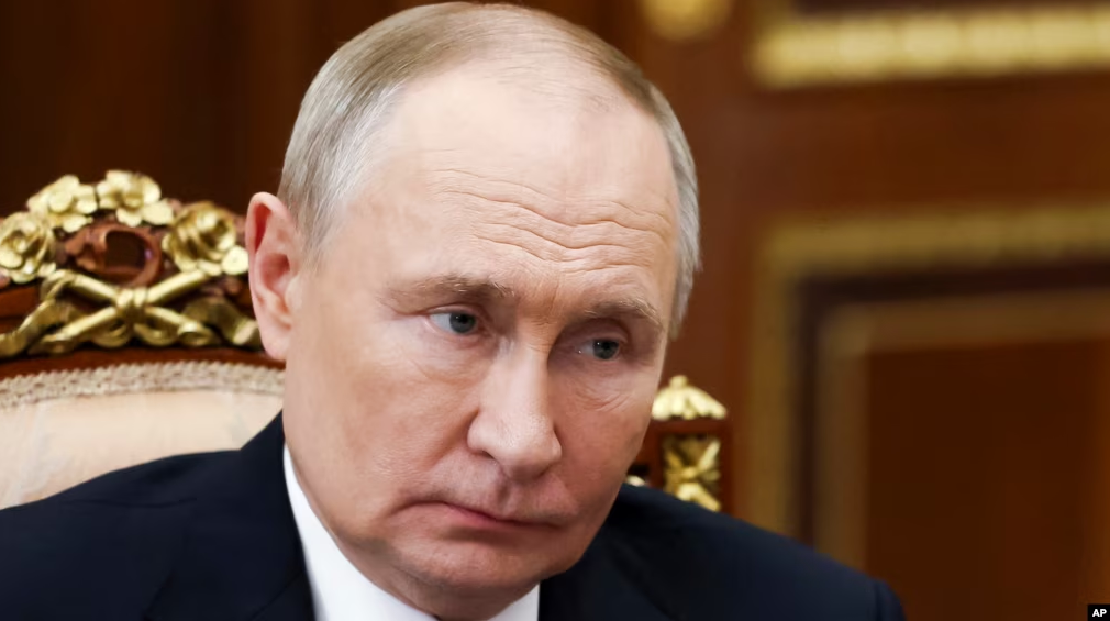 Putin paralajmëron se Rusia do të vazhdojë të testojë raketën e re balistike