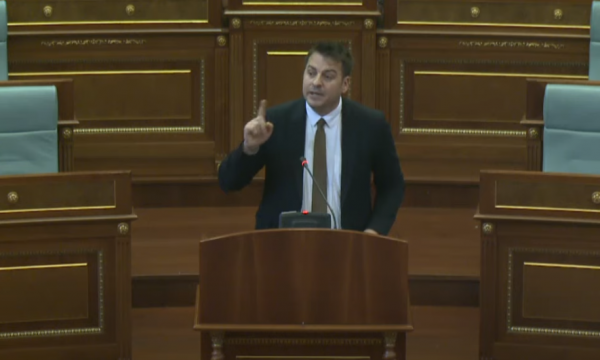 Muja: Ish-opozita ka për qëllim të bllokojë formimin e Qeverisë Kurti 3