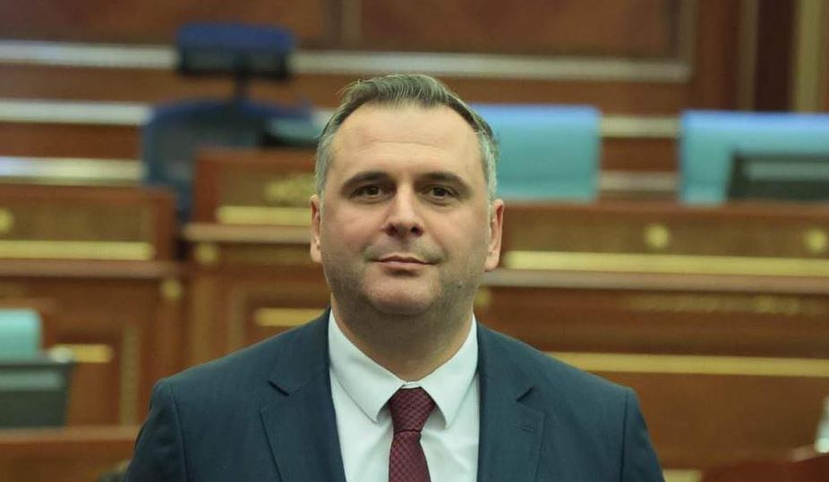 Dështimi i seancës, Bajqinovci: Opozita do reflektojë shumë shpejt, Konjufca pjesë e qeverisë