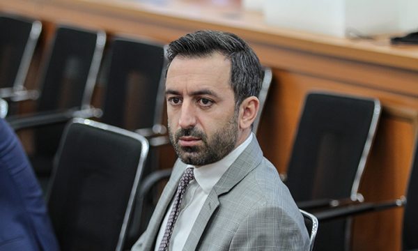 ​Basha: Bllokimi po vjen nga opozita