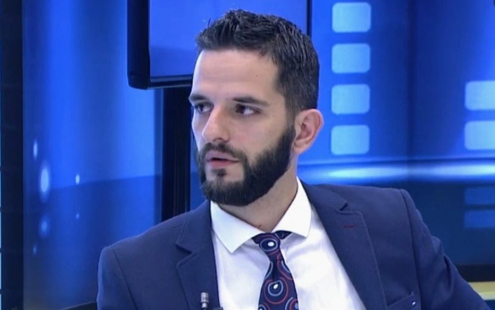 Analisti kritikon pushtetin: I ofenduan gratë e Krushës, i poshtëruan veteranët e UÇK-së…