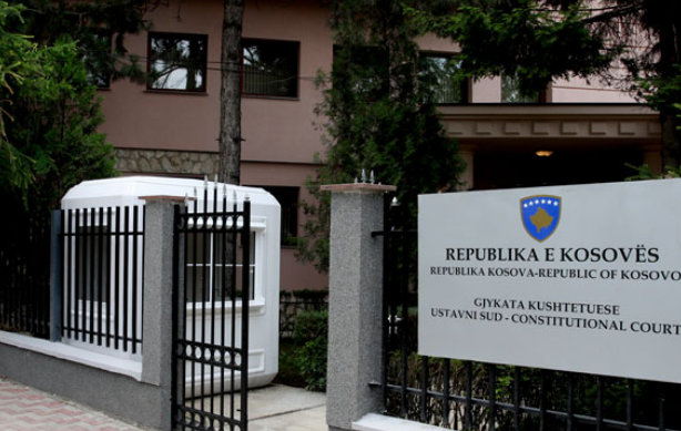 Ashpërsohen akuzat e Qeverisë ndaj Kushtetueses