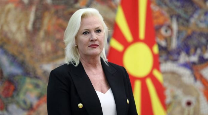 Ambasadorja amerikane paralajmëron zgjerimin e listës së zezë në Maqedoninë e Veriut