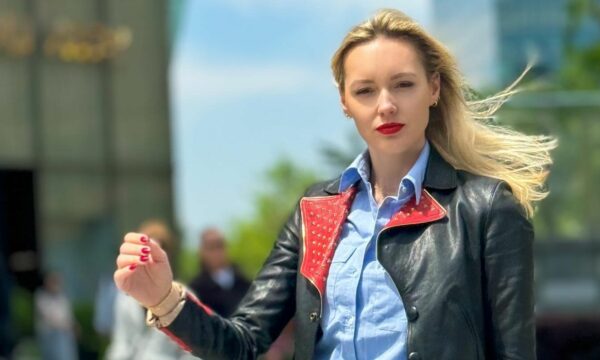Vdes në moshën 38-vjeçare modelja e njohur sllovene