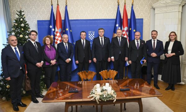 Kurti me ministra për takime të nivelit të lartë në Kroaci, Martin Berishajn me vete