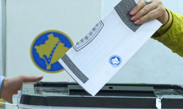 KQZ i numëroi mbi 1,890 qendra të votimit, dalja e qytetarëve mbi 32%