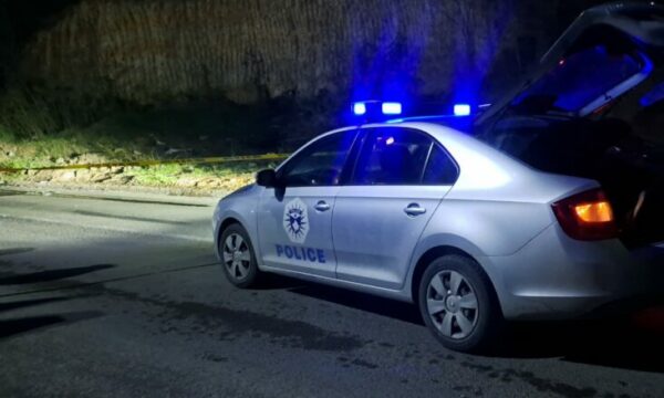 Tentim vrasje në Pejë – Arrestohet i dyshuari, policia konfiskon një armë dhe një automjet