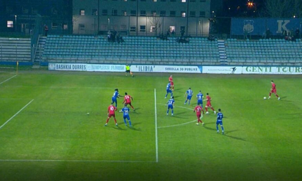 Tri ekipe e udhëheqin kampionatin në Shqipëri
