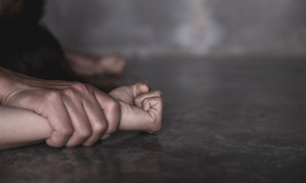Dhunohet një femër në Viti