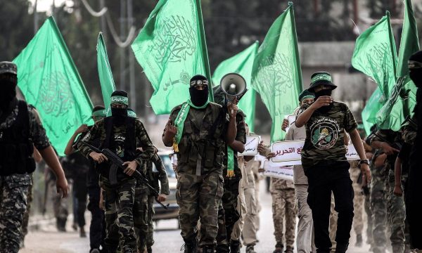 Hamasi liron edhe gjashtë pengje izraelite në prag të përfundimit të fazës së parë të armëpushimit
