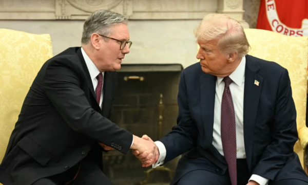 Trump: Putin do ta mbajë fjalën nëse arrihet një marrëveshje për t’i dhënë fund luftës