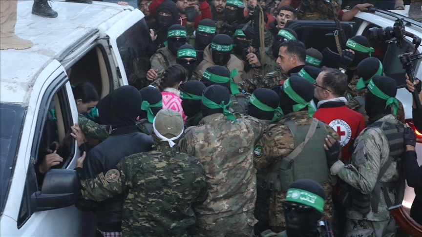 Inteligjenca zbuloi në mënyrë eksplicite se rrëmbyesit dhe rrëmbyesit e familjes Bibas i kishin vrarë brutalisht
