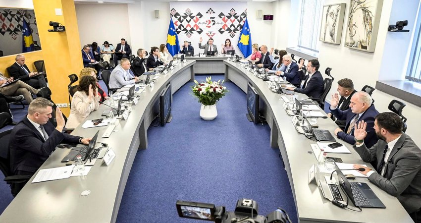 Qeveria miraton një nismë për lidhjen e marrëveshjes kornizë për bashkëpunim në fushën e mbrojtjes ndërmjet Kosovës dhe SHBA-së