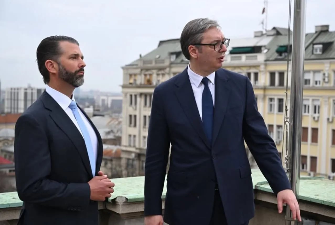 A po tenton presidenti Vuçiq ta miklojë Amerikën nëpërmjet investimeve ekonomike me qëllim që ta legalizojë politikën destabilizuese gjeopolitike rajonale?