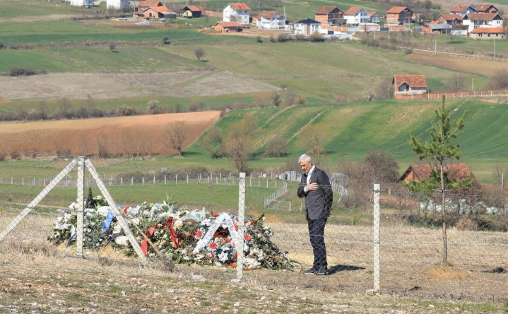 Thaçi largohet nga shtëpia e tij në Burojë, nën masa të rrepta të sigurisë