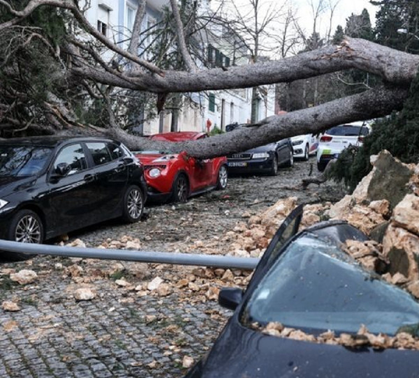 ​Moti i vështirë në Portugali shkakton mijëra incidente