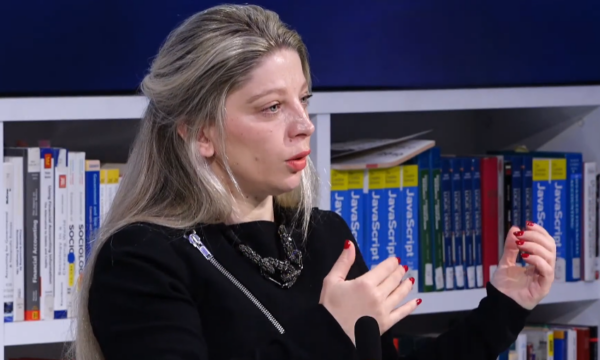 Ekspertja në ekipin mbrojtës në rastin e ish-krerëve të UÇK-së: Besoj se në fillim të vitit 2026 do të ketë një verdikt