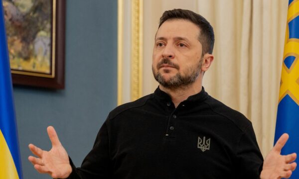 Zelensky: Ukraina e gatshme të nënshkruajë marrëveshjen për mineralet, vështirë të luftohet Rusia pa mbështetjen e SHBA-së