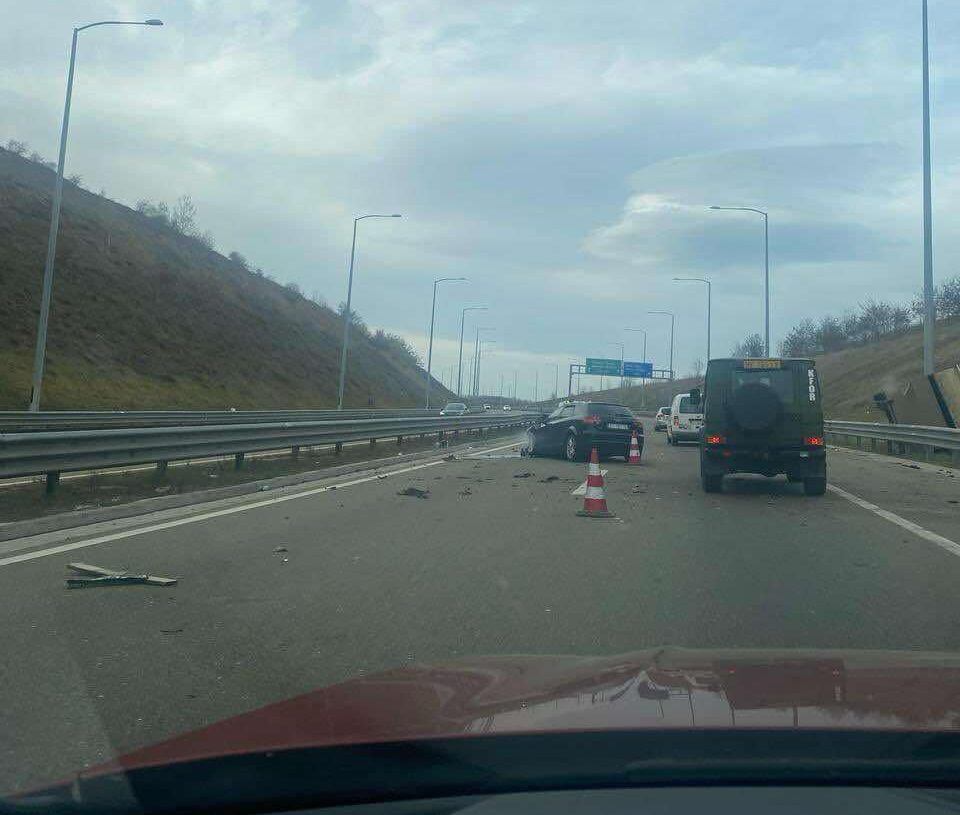 Vetaksident në autostradën “Ibrahim Rugova” – (Pamje)