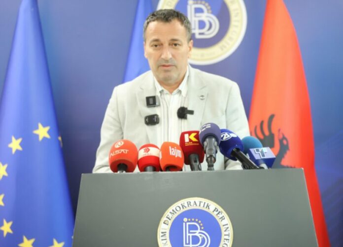 Bexheti: Nëse cënohet Ligji i gjuhëve do të ketë krizë politike