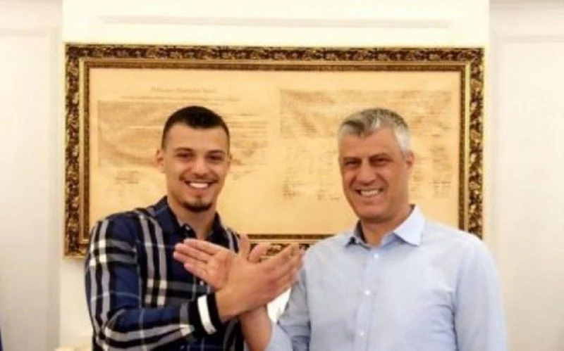 “Krejt jetën nuk numërove vite, por suksese për Kosovën”, Endrit Thaçi me një urim të veçantë për babain e tij