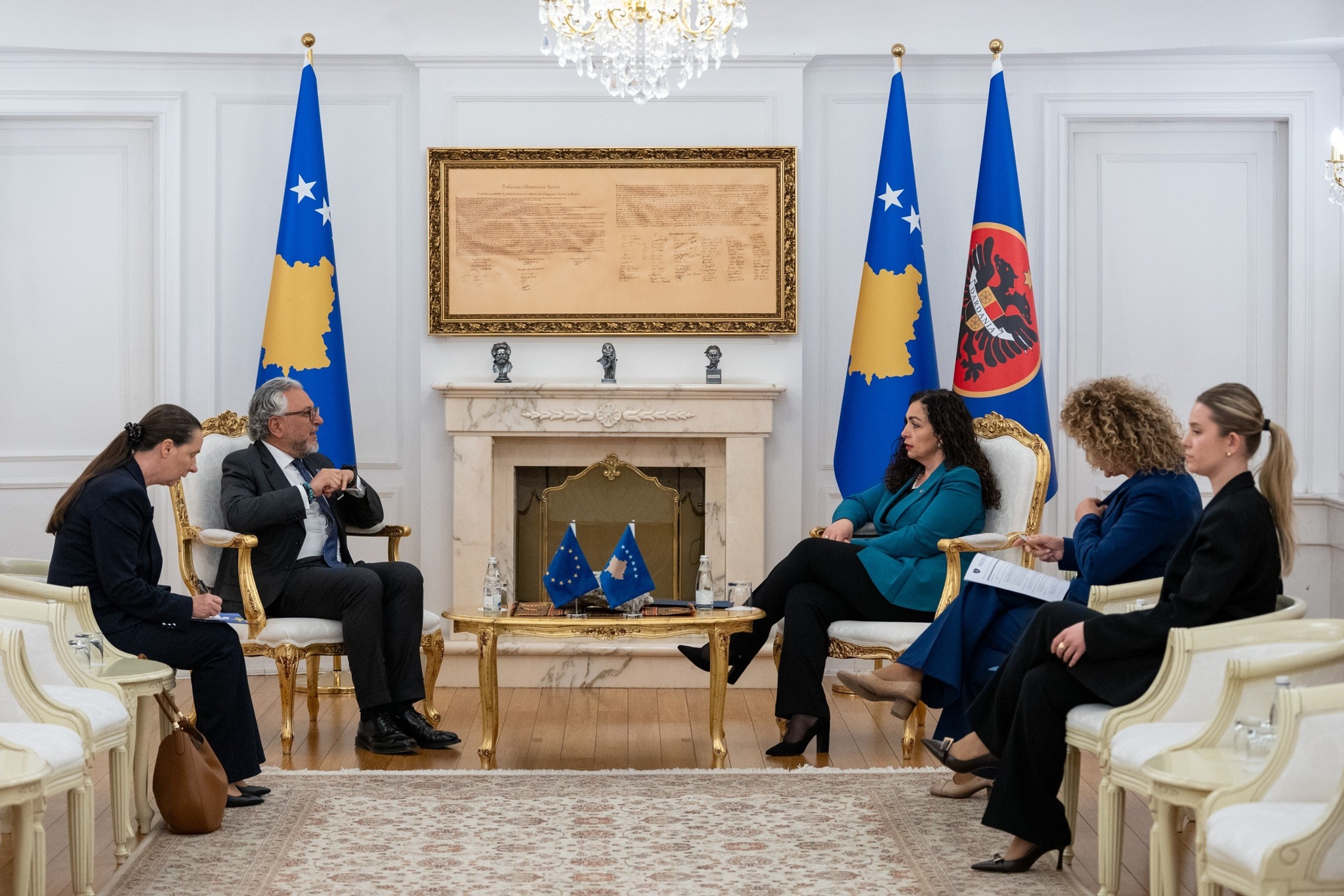 Presidentja Osmani priti në takim Shefin e EULEX-it, z. Giovanni Pietro Barbano