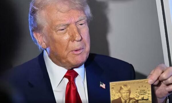 “Gold Card”, Trump “shet” shtetësinë amerikane për 5 milionë dollarë, prezanton kartën që u hap dyert milionerëve