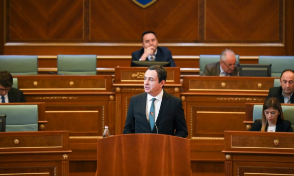 Jakaj i IKD-së: Kurti duhet të japë dorëheqje klasike, s’mund të jetë edhe deputet edhe kryeministër