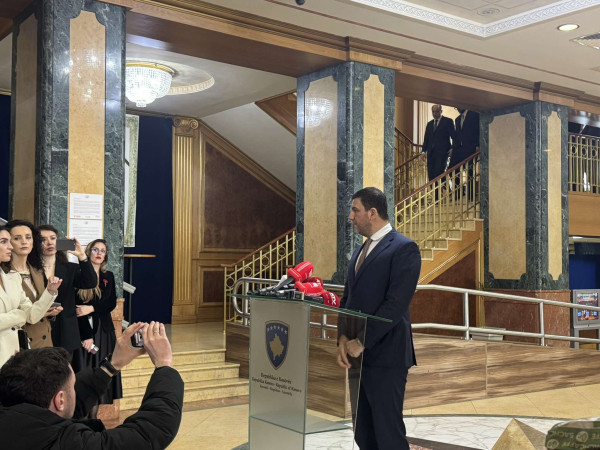​PDK me qëndrim të njëjtë, Krasniqi thotë se do të duhej të kishin ndryshuar rrethanat