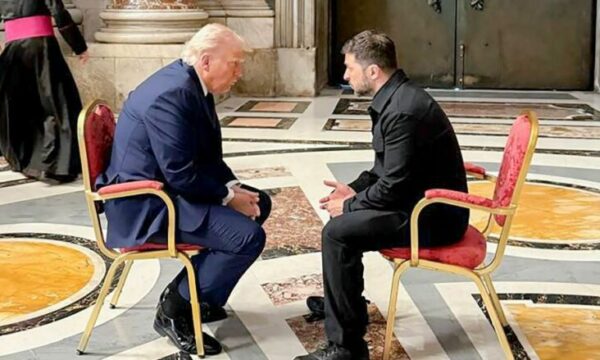 Trump mendon që Zelensky është gati të heqë dorë nga Krimea