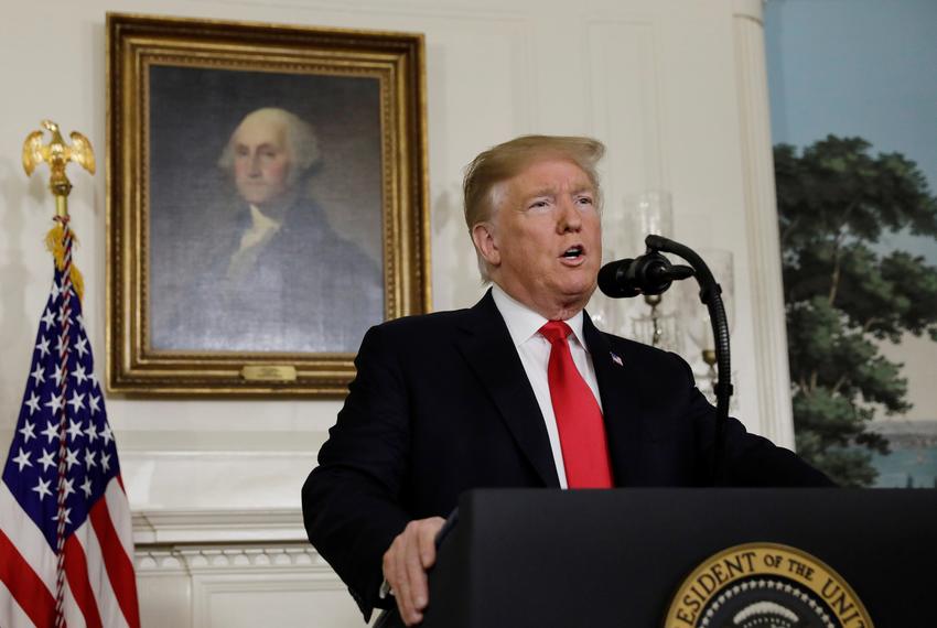Trump synon dëbimin e një milion emigrantëve