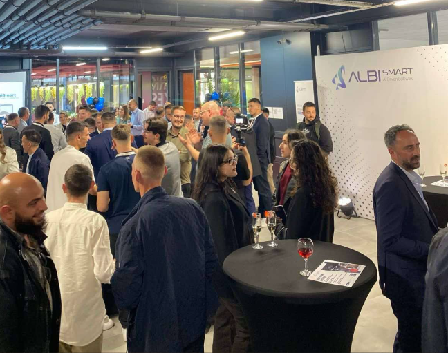 AlbiSmart AI-Driven Software hapë zyrën e saj në Prishtinë