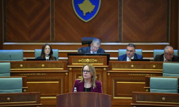 Bajrami: Shumica në Kuvend ose me vota të qytetarëve ose me marrëveshje politike, VV të parën s’e ka, të dytën s’po e do