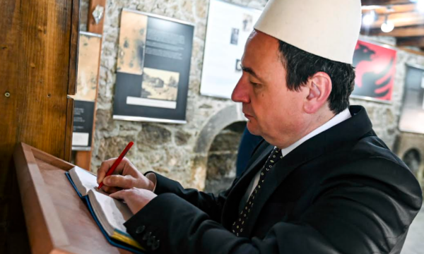 Zyrtari i AAK-së: Qashtu Albin, kur s’ki qysh e arsyeton që në Veri paguajnë më lirë rrymën, qite plisin