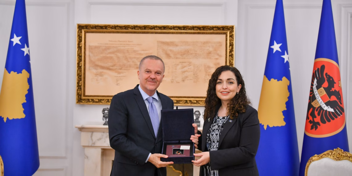 Osmani pret në takim lamtumirës ambasadorin e Italisë në Kosovë
