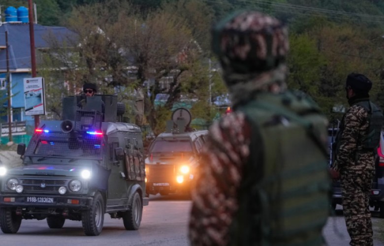 Ministri i Pakistanit paralajmëron se India mund të sulmojë brenda 24 orësh