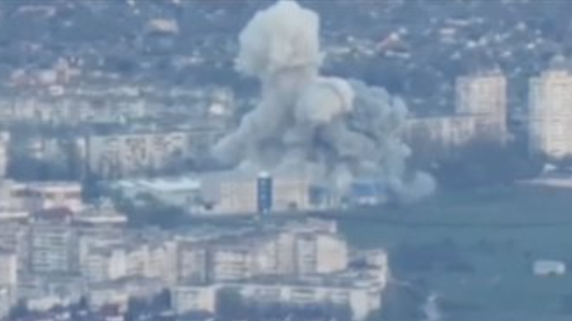 Ofensiva pranverore e Putinit. Rusia sulmon Ukrainën, shpërthime e viktima në Odesa dhe Herson