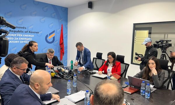 Raportohet se çmimi i rrymës është shtrenjtuar deri në 16 për qind