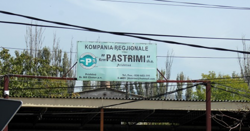 Greva që kundërmon, era e mbeturinave “djeg” bizneset