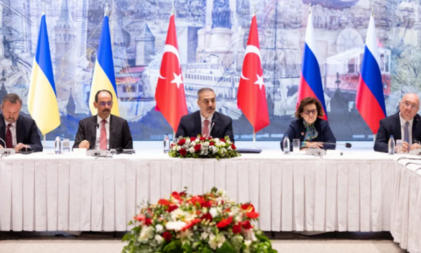 DW: Armëpushimi në Ukrainë nuk duket në horizont