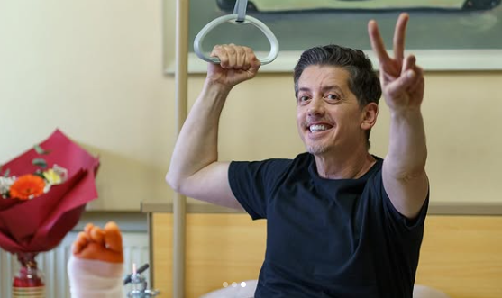 U largua nga skena pas një aksidenti – Flet Osman Azemi, tregon si e ka gjendjen