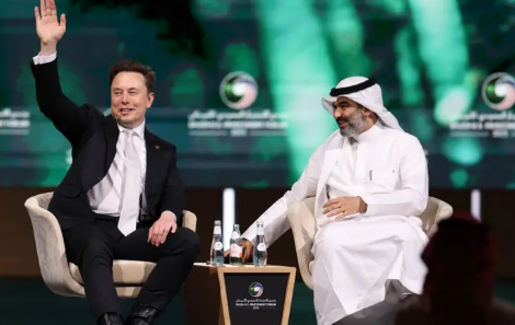 Arabia Saudite dhe Musk “bashkë” për projekte me X, AI, Starlink dhe Tesla