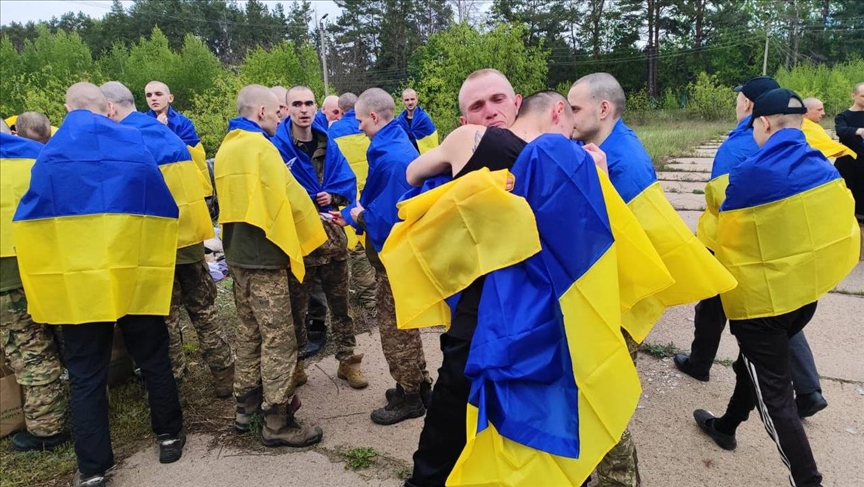Rusia dhe Ukraina kompletojnë këmbimin më të madh të të burgosurve që nga fillimi i luftës
