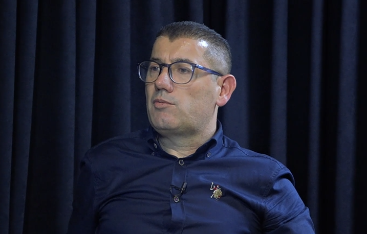 Xhevdet Smakiqi: Kurti është bërë “plan prishës politik” që po dëmton interesin shtetëror